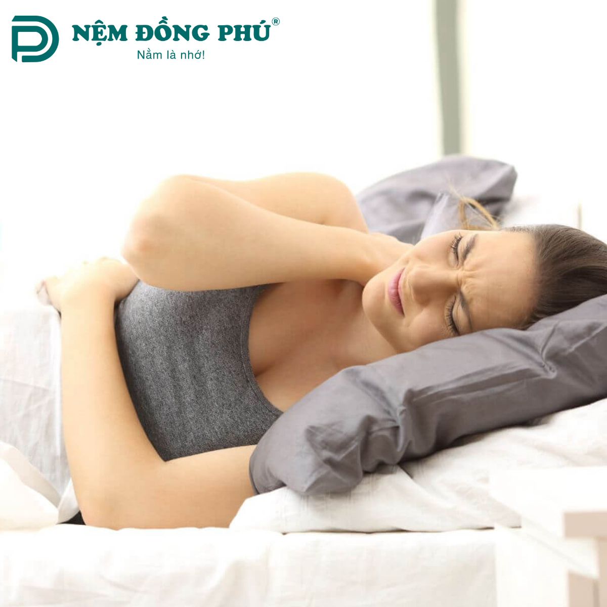 Nệm quá mềm gây ra tình trạng đau lưng Nệm quá mềm gây ra tình trạng đau lưng