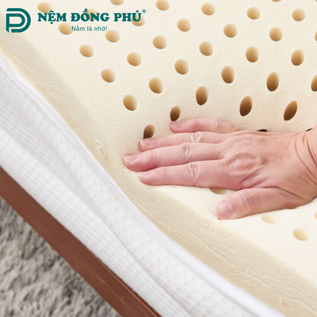 Nệm cao su tổng hợp có khá nhiều ưu điểm để khách hàng có thể cân nhắc Nệm cao su tổng hợp có khá nhiều ưu điểm để khách hàng có thể cân nhắc