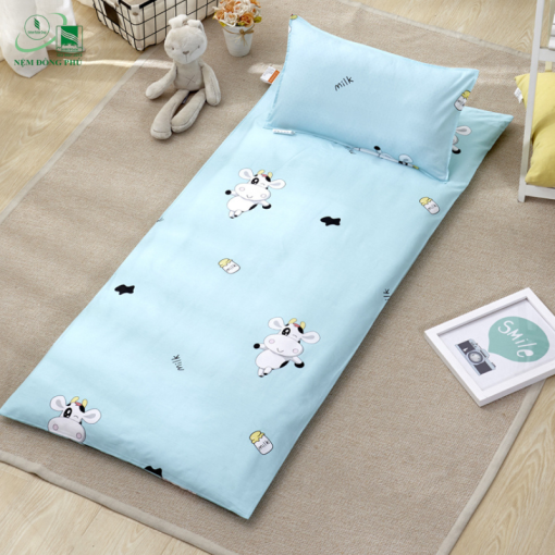 Nệm cao su Đồng Phú Baby 70cm x 120cm được làm từ mủ cao su thiên nhiên tinh khiết