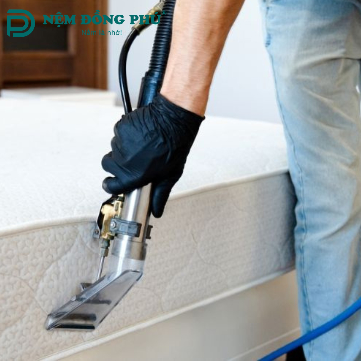 Tình trang nệm cao su như thế nào thì cần liên hệ các đơn vị vệ sinh nệm?