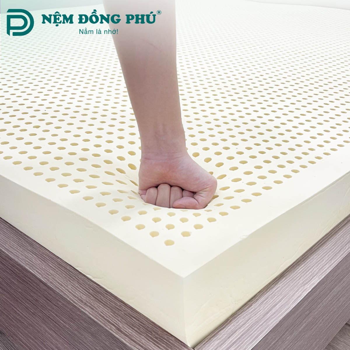 5cm, 10cm, 15cm và 20cm là độ dày tiêu chuẩn của nệm cao su